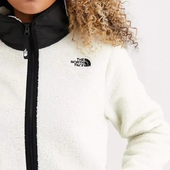 The North Face Women’s Dunraven Sherpa Crop Fleece - Picture 9 of 9